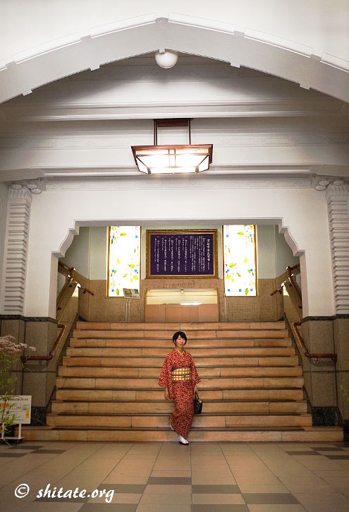 京都市役所・階段